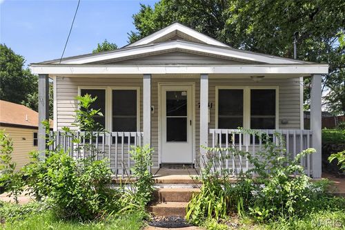 7041 Glades Avenue, St Louis, MO, 63117 | Card Image