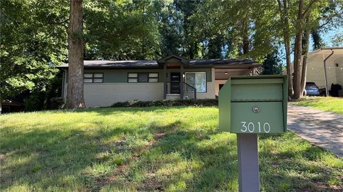 3010 Pasadena Dr, Decatur, GA, 30032-3620 | Card Image