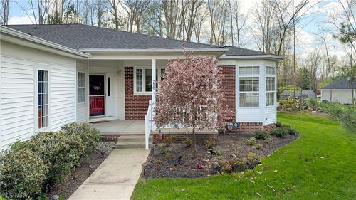 730 Woodlake Dr, Aurora, OH, 44202-7656 | Card Image
