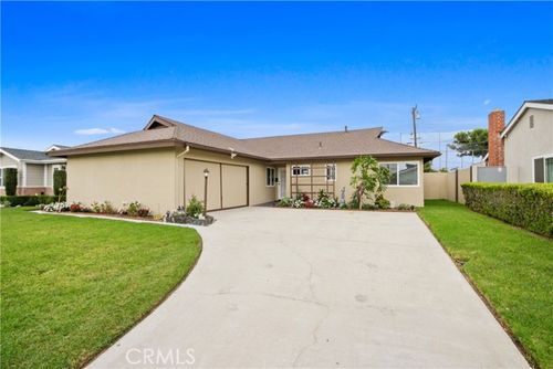  La Colmena Way, Los Alamitos, CA, 90720 | Card Image