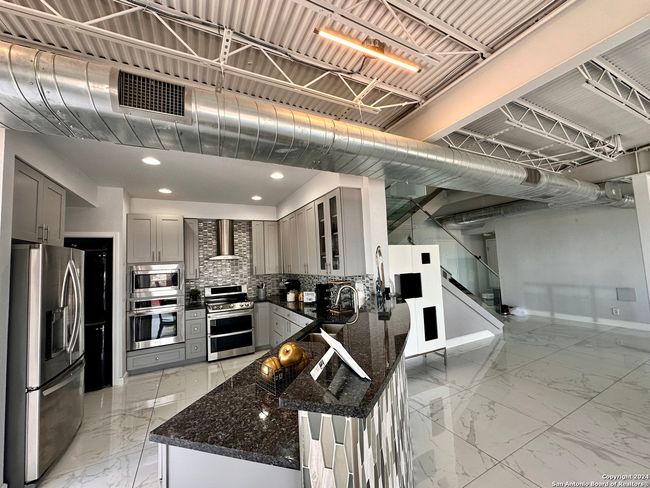 APT-2301 - 7701 Wurzbach Rd, Condo with 3 bedrooms, 3 bathrooms and null parking in San Antonio TX | Image 5