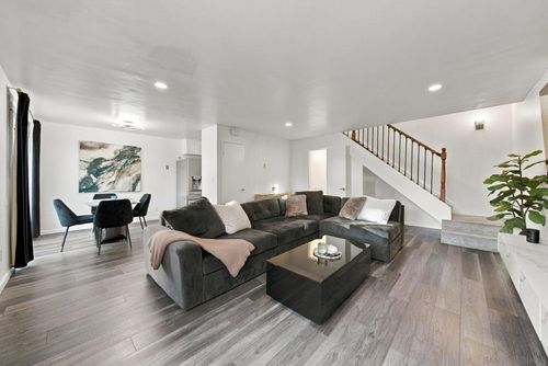 6516 Omega, San Diego, CA, 92139 | Card Image