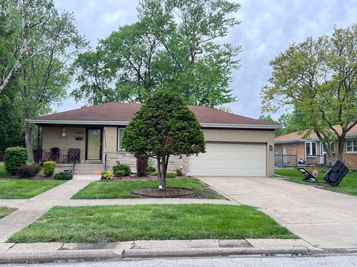 18724 Sherman St, Lansing, IL, 60438-3526 | Card Image