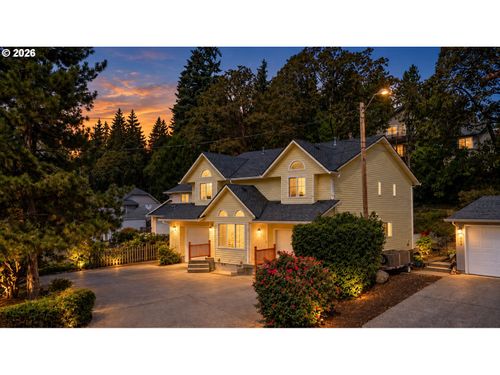 17920 Oatfield Rd, Gladstone, OR, 97027-1660 | Card Image