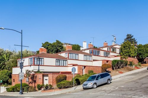 711-701 Napa St, Vallejo, CA, 94590-6127 | Card Image