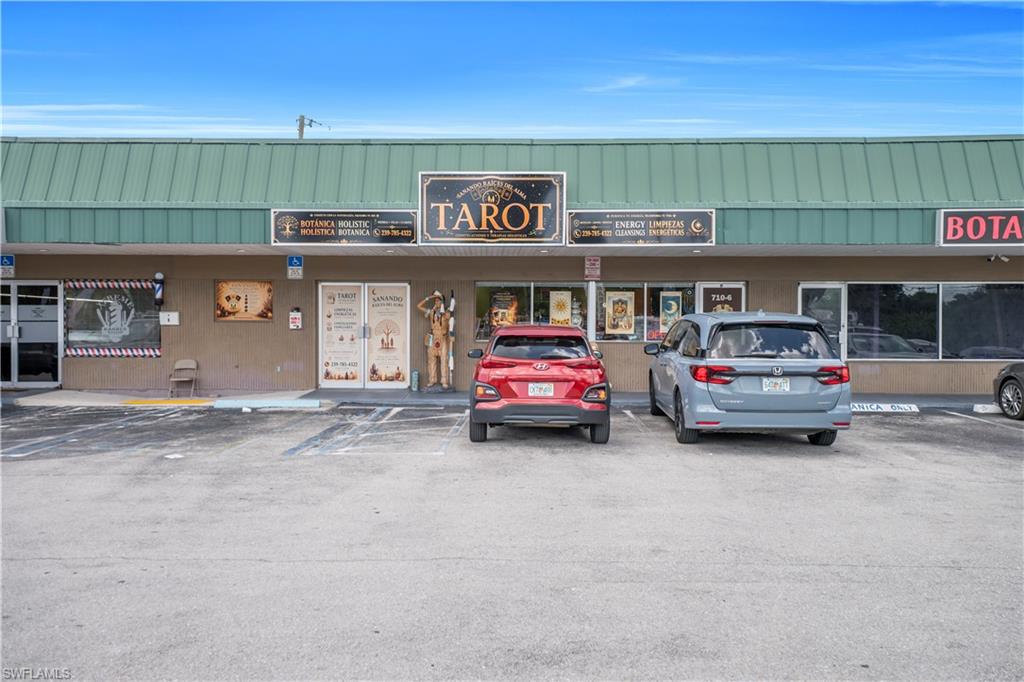 Commercial Sale in NORTH FORT MYERS