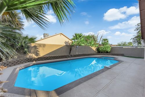 2353 Moorpark Way, Henderson, NV, 89014-3639 | Card Image