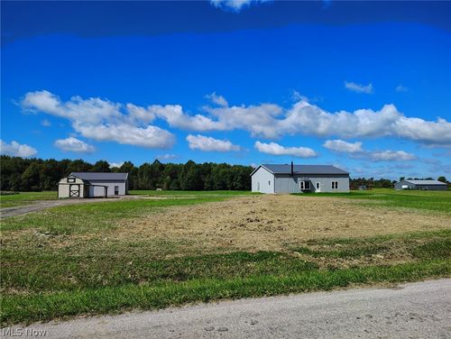 290 Township Road 581, Sullivan, OH, 44880-9768 | Card Image