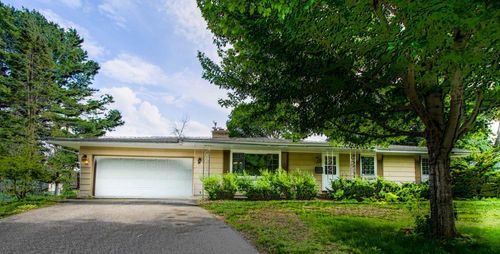 8613 Zenith Rd, Bloomington, MN, 55431-1552 | Card Image
