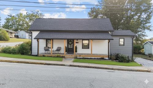 303 W 2nd St, Clayton, NC, 27520-2336 | Card Image