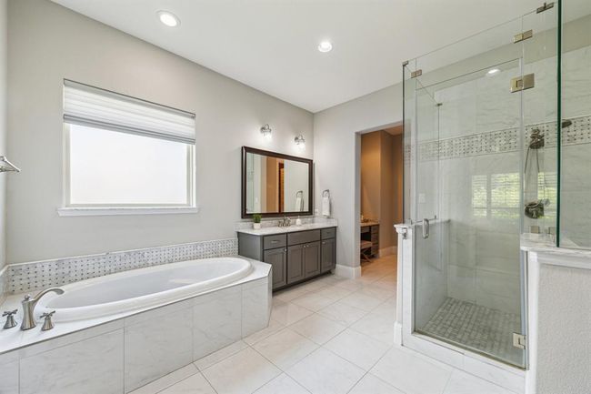 27016 Hidden Grove Landing Dr, House other with 5 bedrooms, 6 bathrooms and 3 parking in Spring TX | Image 18