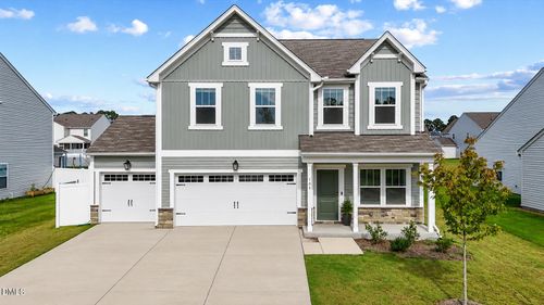 105 S Mule Way, Benson, NC, 27504-2072 | Card Image