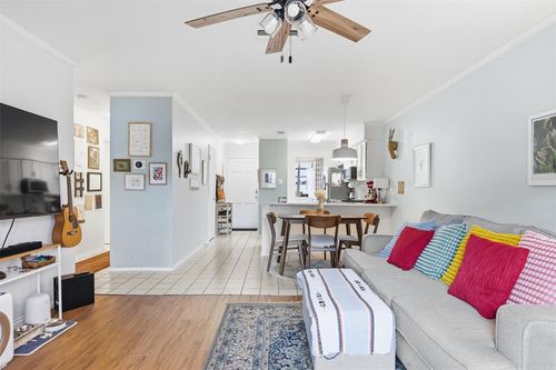 1018-2215 Post Rd, Austin, TX, 78704-4362 | Card Image