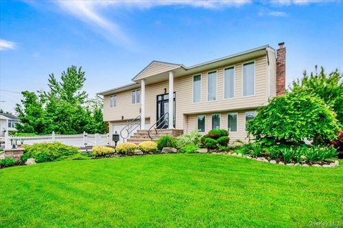 3683 Illona Lane, Hempstead, NY, 11572 | Card Image