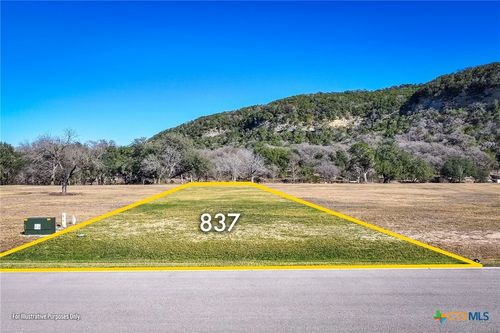 837 Bingham Ln, New Braunfels, TX, 78132-2180 | Card Image