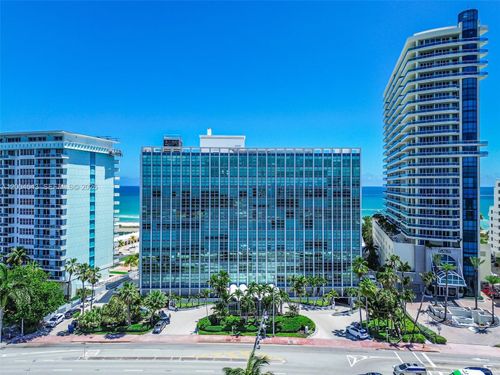 3k-5055 Collins Ave, Miami Beach, FL, 33140-2734 | Card Image