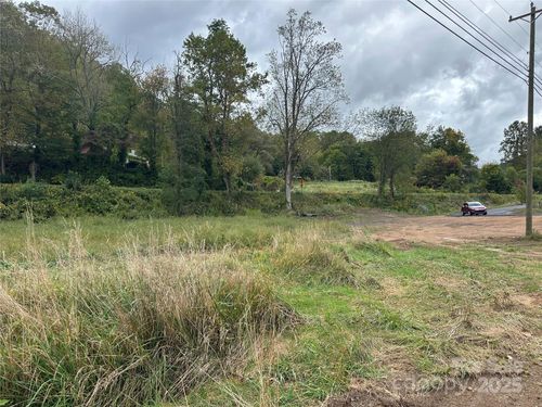 2-2 Highland Avenue Ext, Spruce Pine, NC, 28777-8110 | Card Image