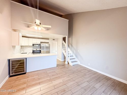 e109-8055 E Thomas Road, Scottsdale, AZ, 85251 | Card Image