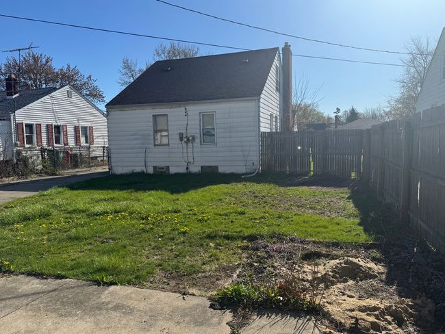 22051 Firwood Ave, House other with 3 bedrooms, 2 bathrooms and null parking in Eastpointe MI | Image 24