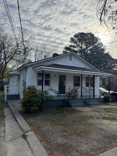 202 Lee St Ne, Wilson, NC, 27893-3227 | Card Image