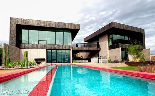 9 Hawk Ridge Dr, Las Vegas, NV, 89135-7864 | Card Image