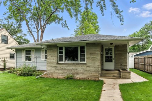 712 Kilian Blvd Se, Saint Cloud, MN, 56304-1436 | Card Image