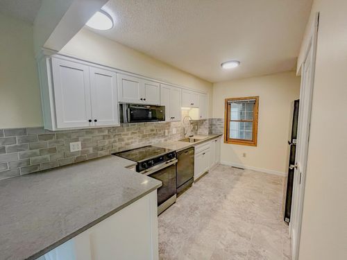 113-4172 Knob Cir, Eagan, MN, 55122-1869 | Card Image