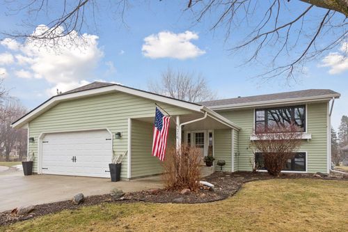316 Lakeview Terrace Blvd, Waconia, MN, 55387-9720 | Card Image