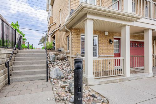 82 Abela Lane, Ajax, ON, L1T0M9 | Card Image