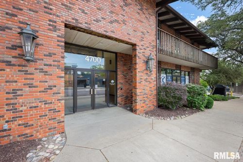 spc-8-4700 N Prospect Rd, Peoria Heights, IL, 61616-6468 | Card Image