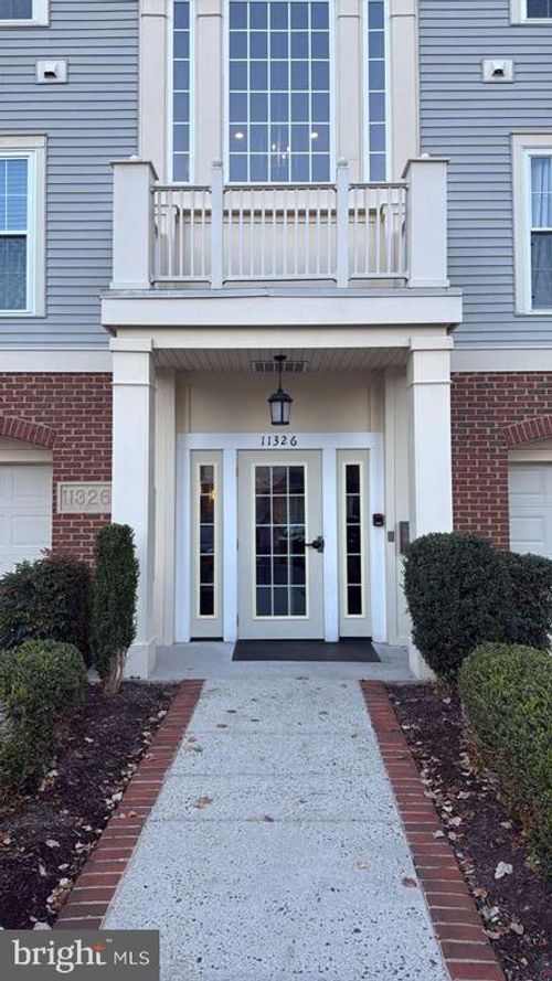 unit-202-11326 Westbrook Mill Ln, FAIRFAX, VA, 22030-5667 | Card Image