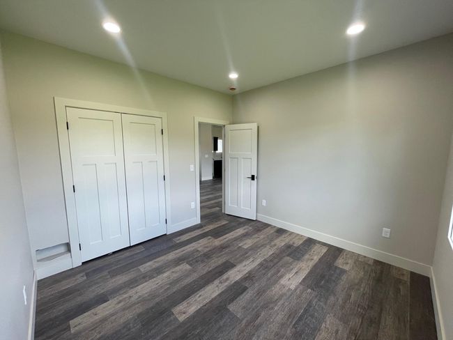 Walk-In Closet | Image 9