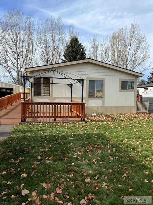 2143 Whispering Pines Dr, Idaho Falls, ID, 83401-1401 | Card Image