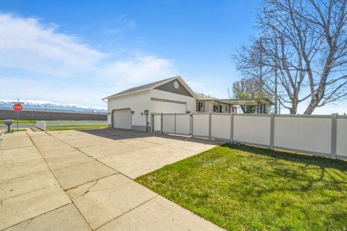 1055 S 1000 W, Clearfield, UT, 84015-8512 | Card Image