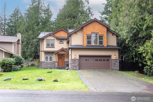 61 Windward Dr, Bellingham, WA, 98229-7951 | Card Image