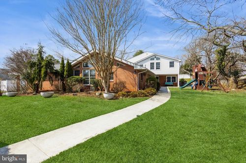 7908 Ivy Ln, BALTIMORE, MD, 21208-3018 | Card Image