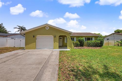 4212 Gray Squirrel Ln, NEW PORT RICHEY, FL, 34653-6444 | Card Image