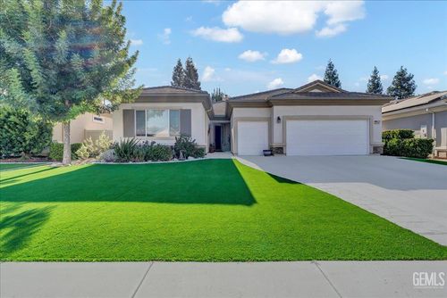 5714 Park Place Dr, Bakersfield, CA, 93306-7672 | Card Image