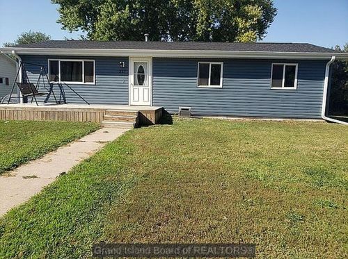 217 W Circle Dr, Aurora, NE, 68818-1109 | Card Image