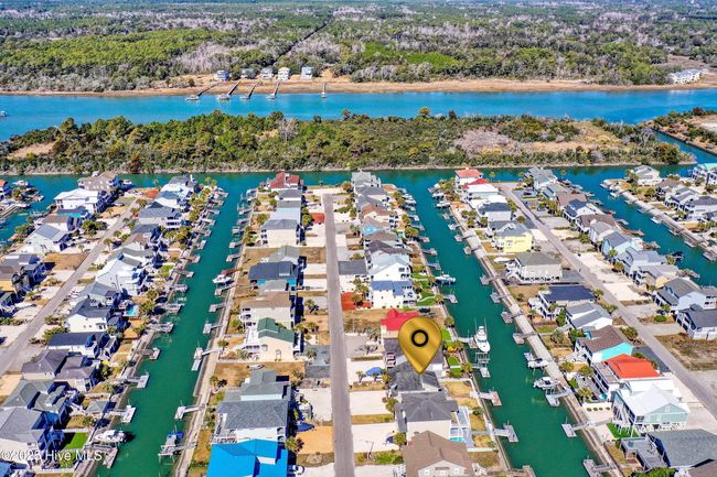 24 Pender St, House other with 5 bedrooms, 5 bathrooms and 1 parking in Ocean Isle Beach NC | Image 53