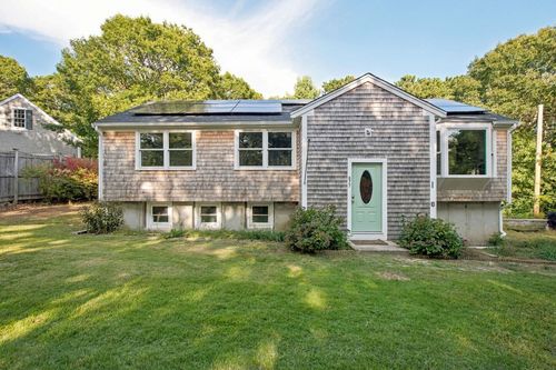 877 Bumps River Rd, Barnstable, MA, 02632 | Card Image
