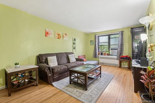 apt-a78-87 204th St, Hollis, NY, 11423-1541 | Card Image