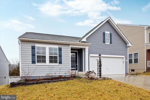 250 Stager Ave, FALLING WATERS, WV, 25419-1647 | Card Image