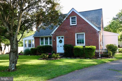 952 E Main St, COLLEGEVILLE, PA, 19426-2455 | Card Image