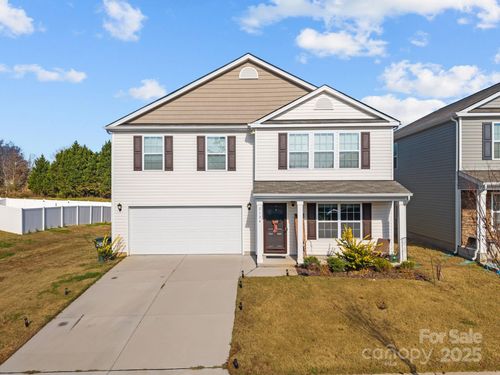 2124 Eastway Dr, Dallas, NC, 28034 | Card Image
