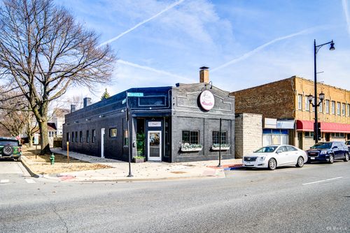 7247 Roosevelt Rd, Forest Park, IL, 60130-2471 | Card Image