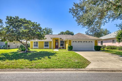 26 Marjorie Trl, Ormond Beach, FL, 32174-8524 | Card Image