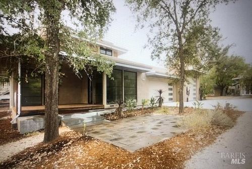 540 S Cloverdale Boulevard, Cloverdale, CA, 95425 | Card Image