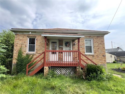 735 7th Ave, Coraopolis, PA, 15108-1733 | Card Image