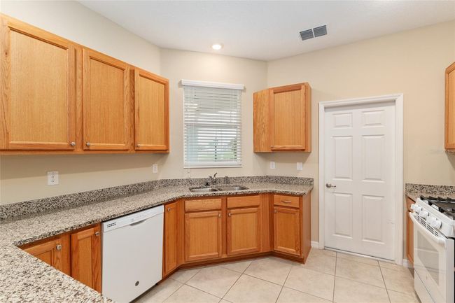 9820 Sw 99 Th Loop, House other with 2 bedrooms, 2 bathrooms and null parking in Ocala FL | Image 23